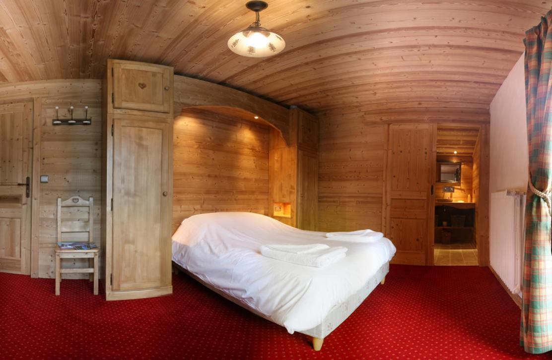 Chalet Marjorie Bed & Breakfast เลส์เฌต์ ภายนอก รูปภาพ